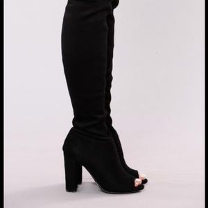 THIGH HIGH BOOTS ❤️